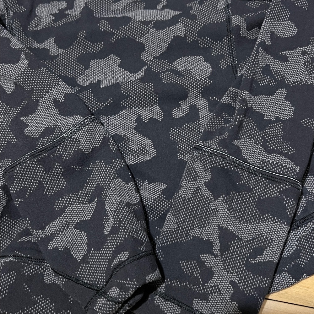 lululemon athletica Black Camo Long Sleeve Top - Picture 7 of 13